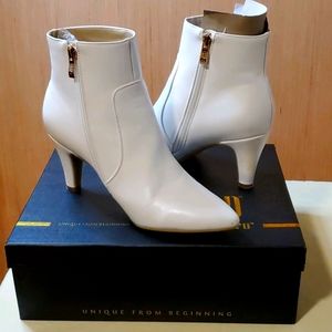Idifu White Ankle Boots